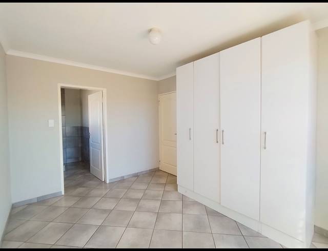 3 BEDROOM FREESTANDING TO LET IN BRENTHURST